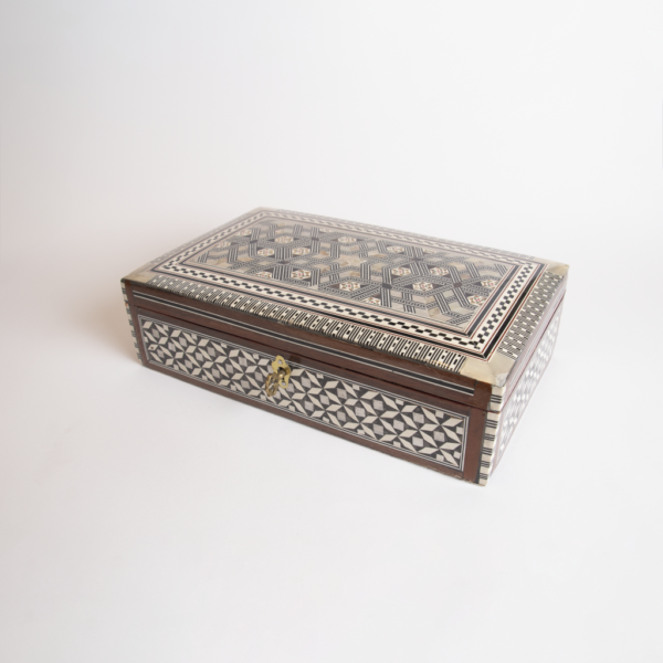 صندوق صدفي<span> - </span>كبير