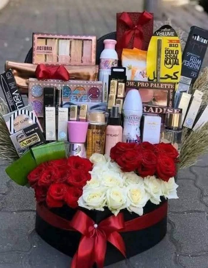 تنسيق ورد مع مكياج (13)